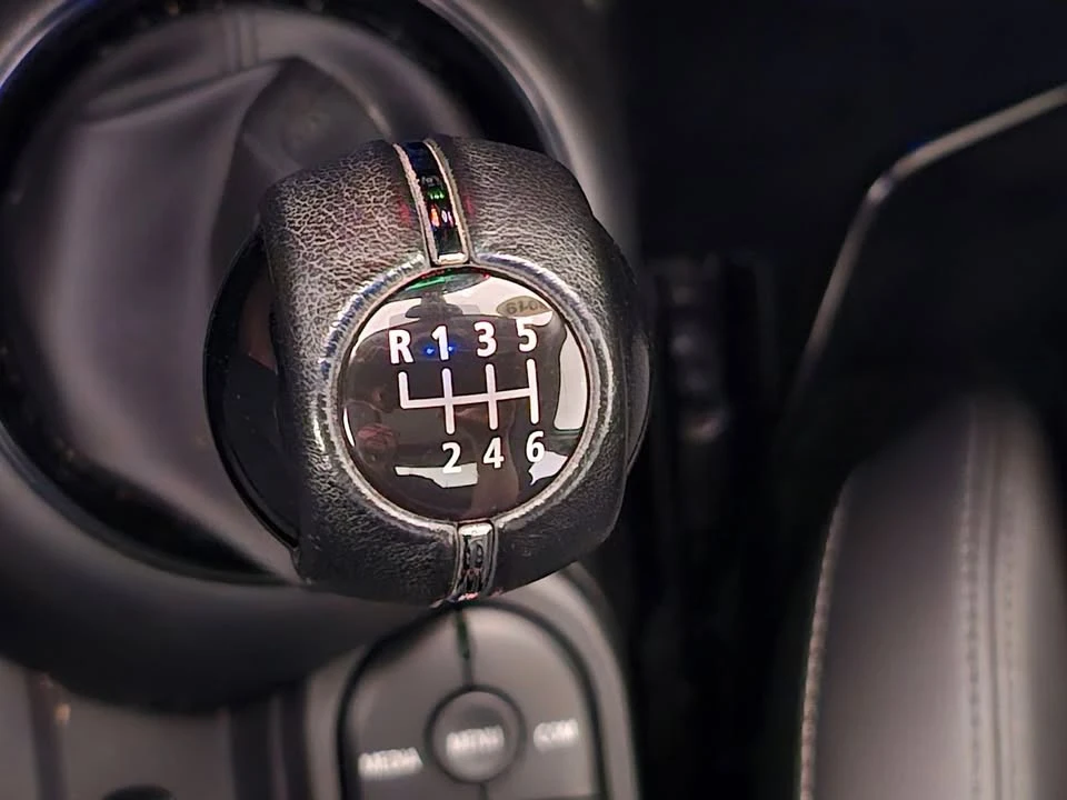 2019 Mini Mini Cooper S 3rd Gen - Image 18 of 20