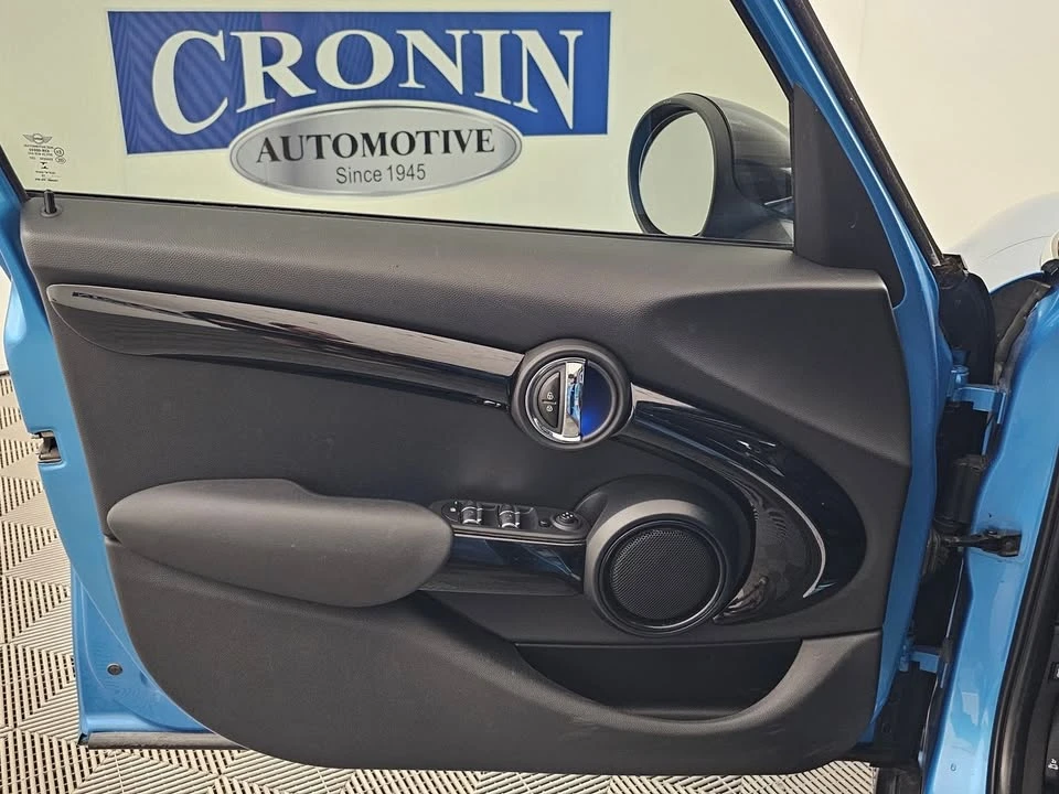 2019 Mini Mini Cooper S 3rd Gen - Image 2 of 20