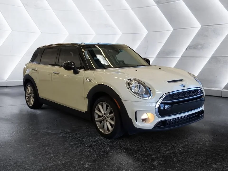 2019 Mini Clubman 2nd Gen - Image 2 of 11