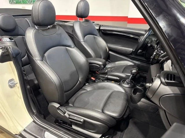 2019 Mini Mini Cooper S 3rd Gen - Image 17 of 20