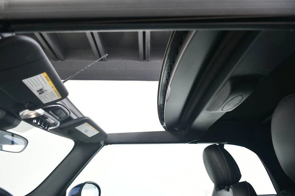 2019 Mini Mini Cooper S 3rd Gen - Image 6 of 12