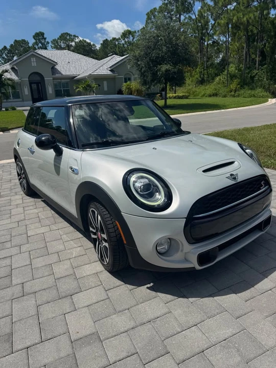 2019 Mini Mini Cooper S 3rd Gen - Image 3 of 4