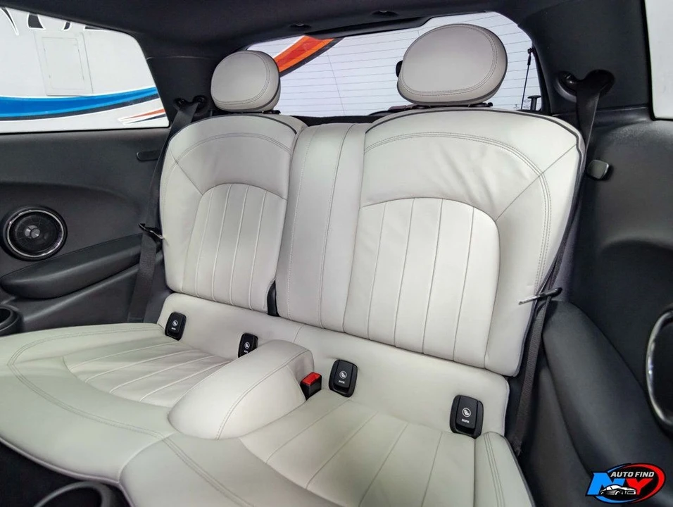 2019 Mini Mini Cooper S 3rd Gen - Image 17 of 21