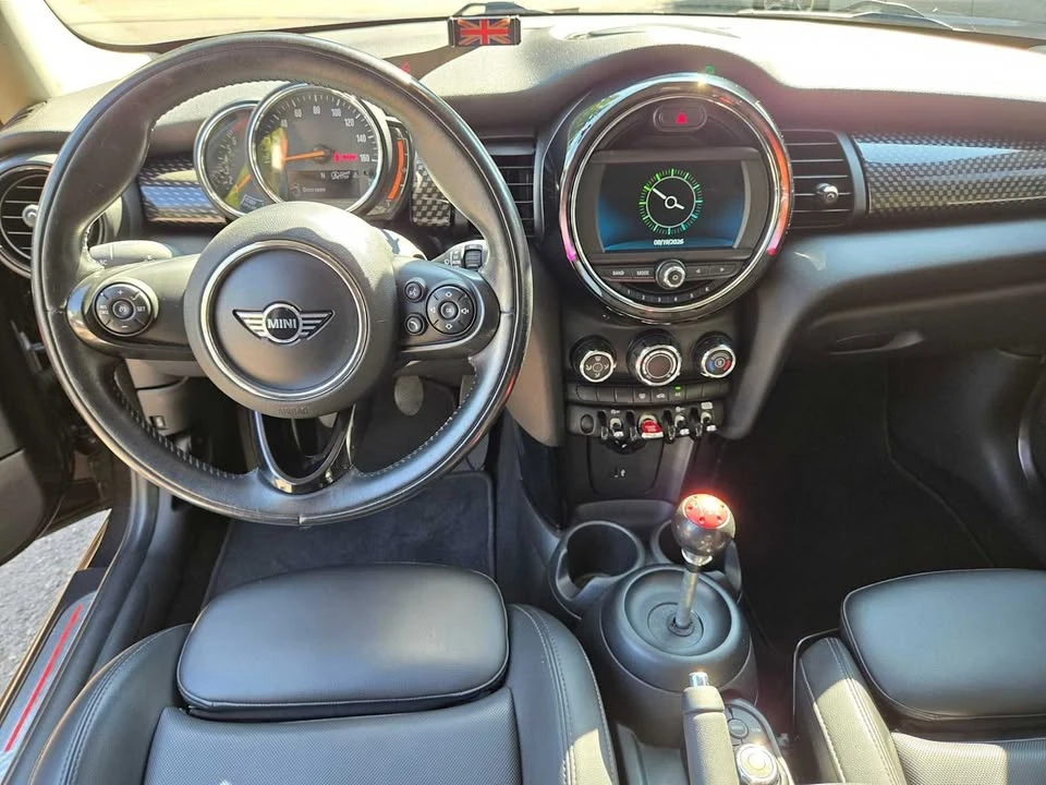 2019 Mini Mini Cooper S 3rd Gen - Image 14 of 19