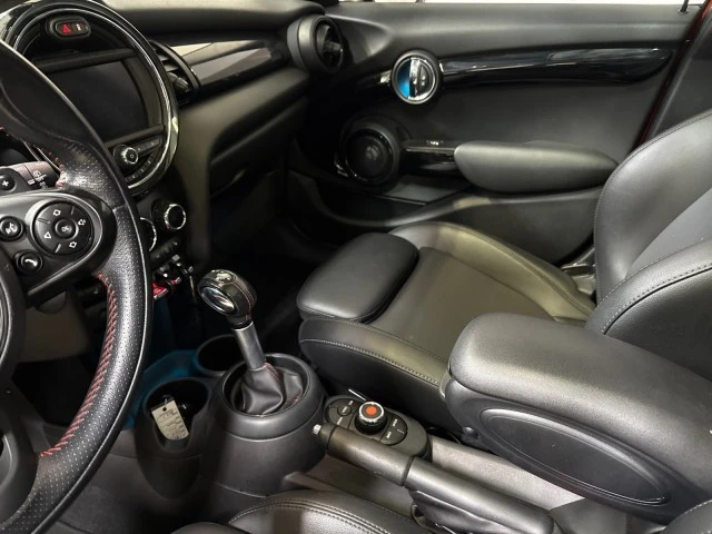 2019 Mini Mini Cooper S 3rd Gen - Image 19 of 21