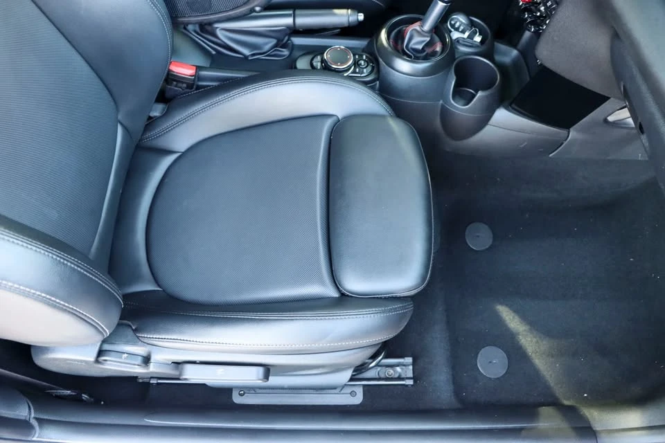 2019 Mini Mini Cooper S 3rd Gen - Image 16 of 20