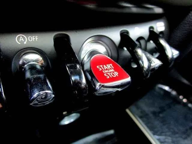 2019 Mini Countryman 2nd Gen - Image 16 of 19