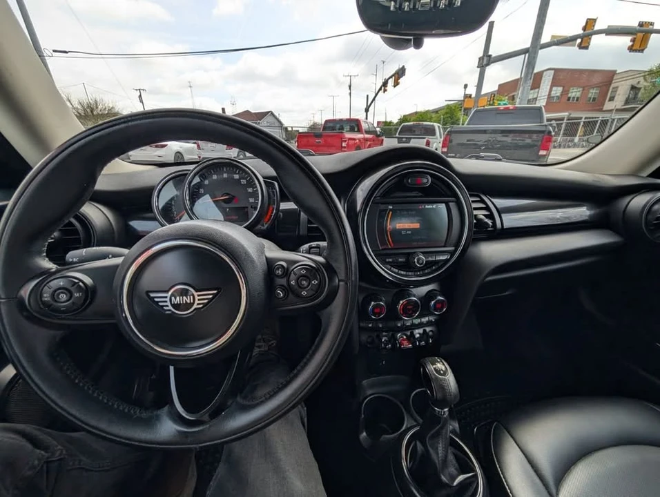 2019 Mini Mini 3rd Gen - Image 16 of 17
