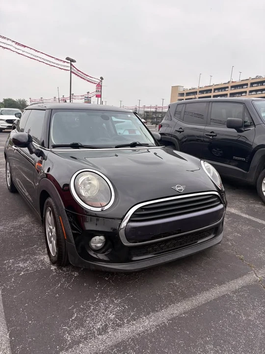 2019 Mini Mini 3rd Gen - Image 2 of 7
