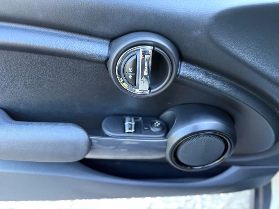 2019 Mini Mini 3rd Gen - Image 15 of 20