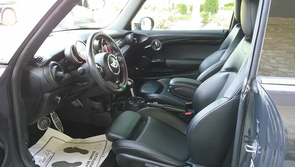 2019 Mini Mini Cooper S 3rd Gen - Image 5 of 18