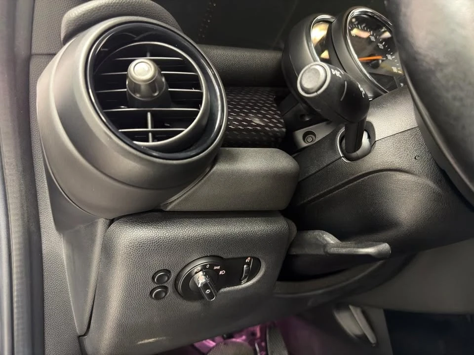 2019 Mini Mini Cooper S 3rd Gen - Image 16 of 20