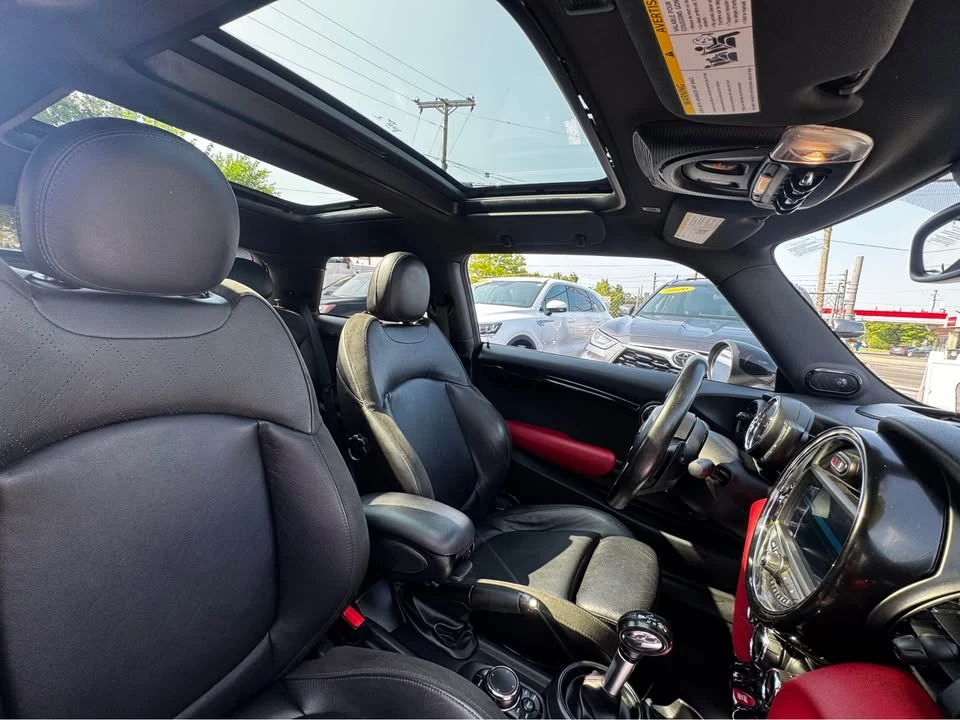 2019 Mini Mini Cooper S 3rd Gen - Image 11 of 18