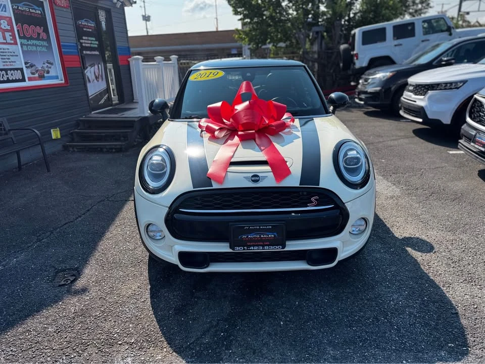 2019 Mini Mini Cooper S 3rd Gen - Image 16 of 18