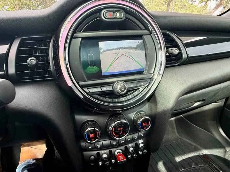 2019 Mini Mini Cooper S 3rd Gen - Image 14 of 16