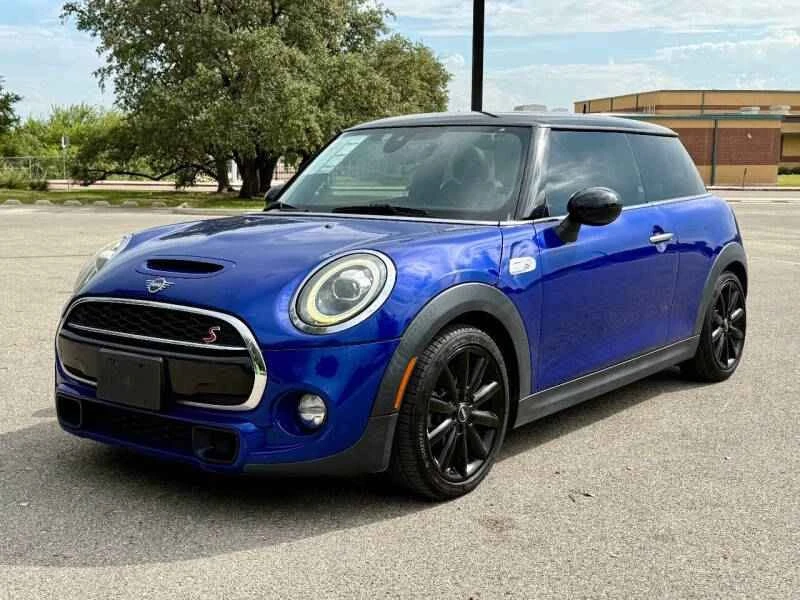 2019 Mini Mini Cooper S 3rd Gen - Image 3 of 16