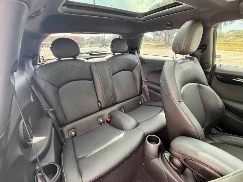 2019 Mini Mini Cooper S 3rd Gen - Image 11 of 16