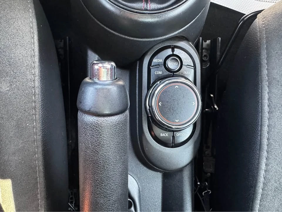 2019 Mini Mini Cooper S 3rd Gen - Image 16 of 18