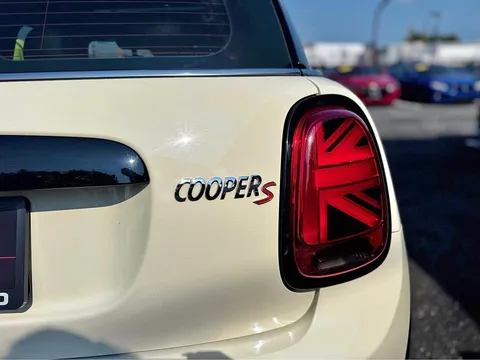 2019 MINI Hardtop 2 Door Cooper S Hatchback 2D