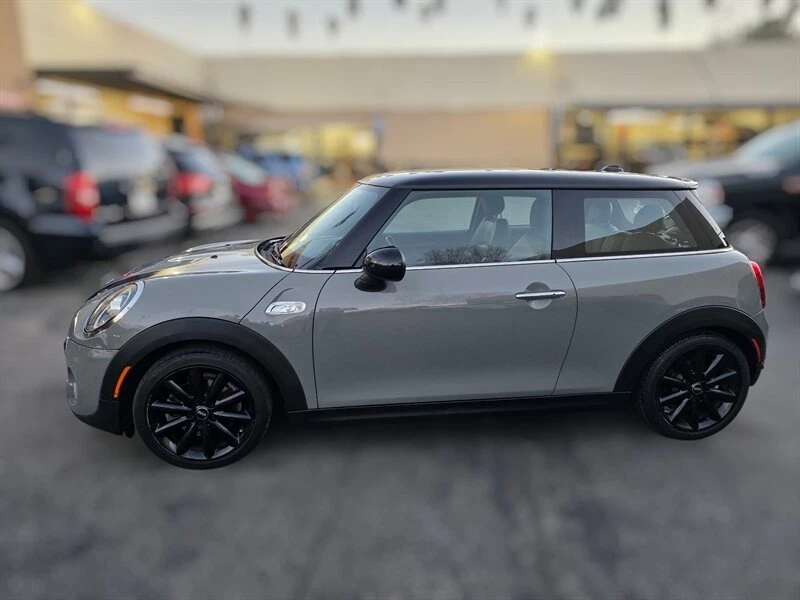 2019 Mini Mini Cooper S 3rd Gen - Image 2 of 18