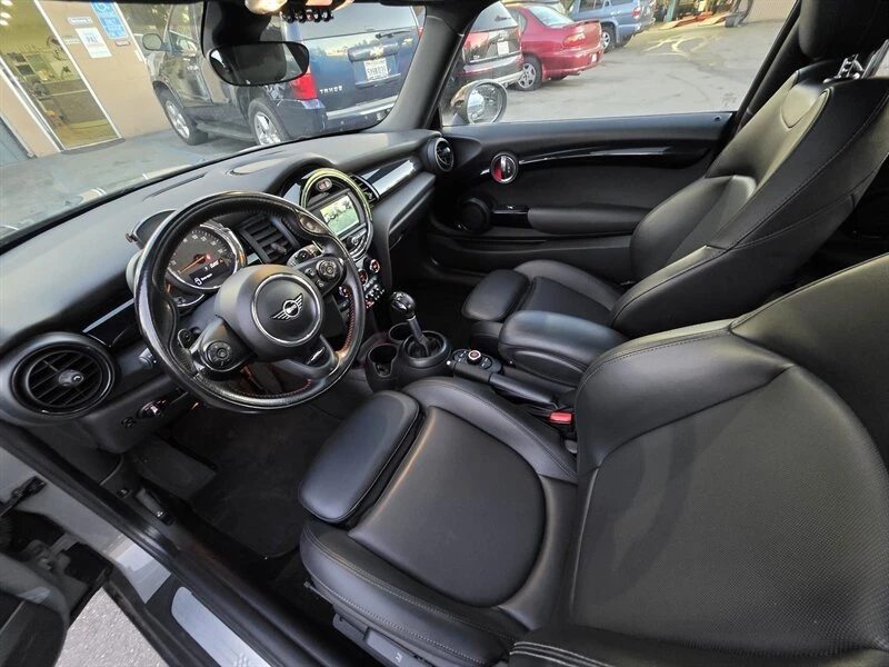 2019 Mini Mini Cooper S 3rd Gen - Image 17 of 18