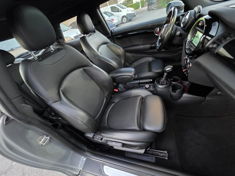 2019 Mini Mini Cooper S 3rd Gen - Image 15 of 18