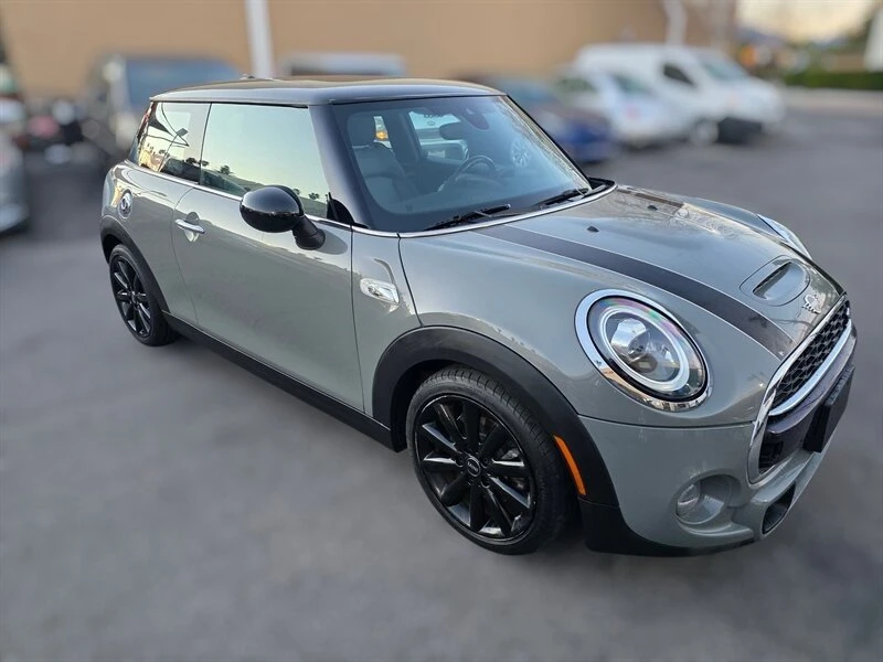 2019 Mini Mini Cooper S 3rd Gen - Image 8 of 18
