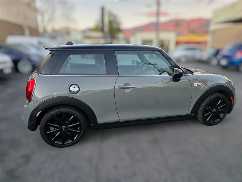 2019 Mini Mini Cooper S 3rd Gen - Image 5 of 18
