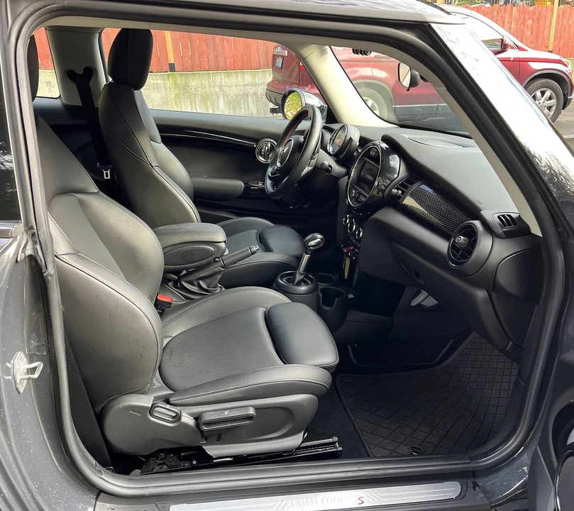 2019 Mini Mini Cooper S 3rd Gen - Image 5 of 8