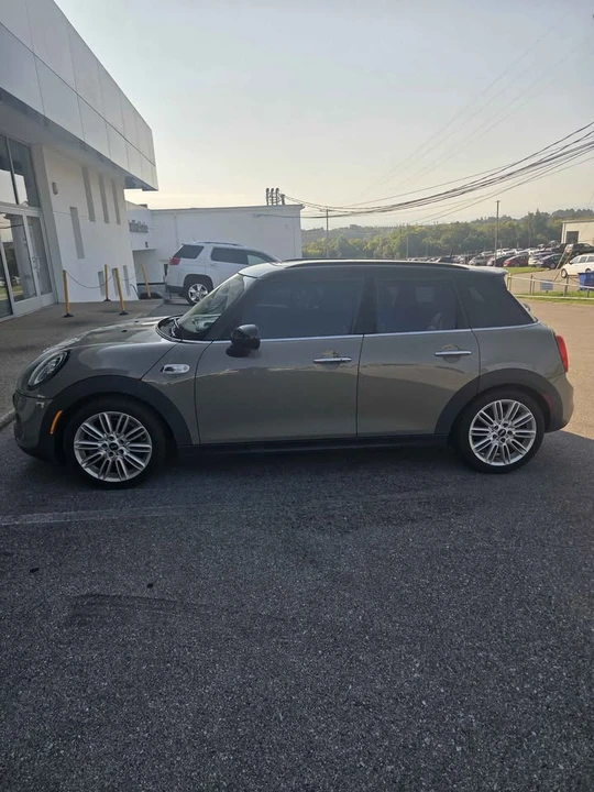 2019 Mini Mini 3rd Gen - Image 2 of 5