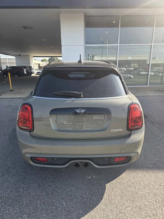 2019 Mini Mini 3rd Gen - Image 3 of 5
