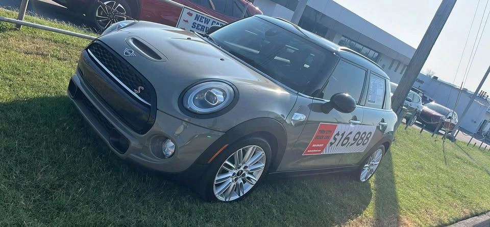 2019 Mini Mini 3rd Gen - Image 2 of 11