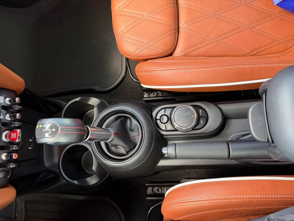 2019 Mini Mini Cooper S 3rd Gen - Image 13 of 16