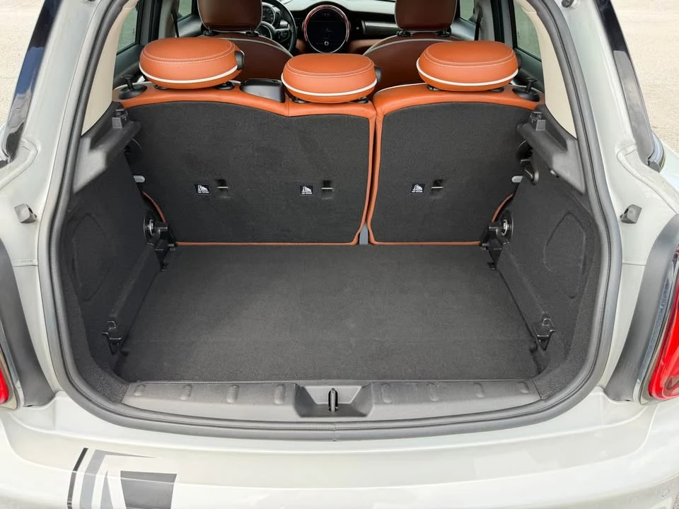 2019 Mini Mini Cooper S 3rd Gen - Image 12 of 16