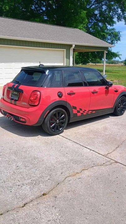 2019 Mini Mini Cooper S 3rd Gen - Image 15 of 19