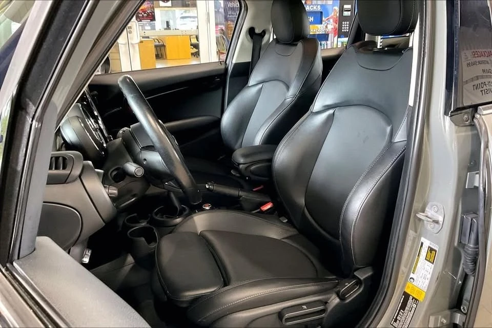 2019 Mini Mini Cooper S 3rd Gen - Image 3 of 20