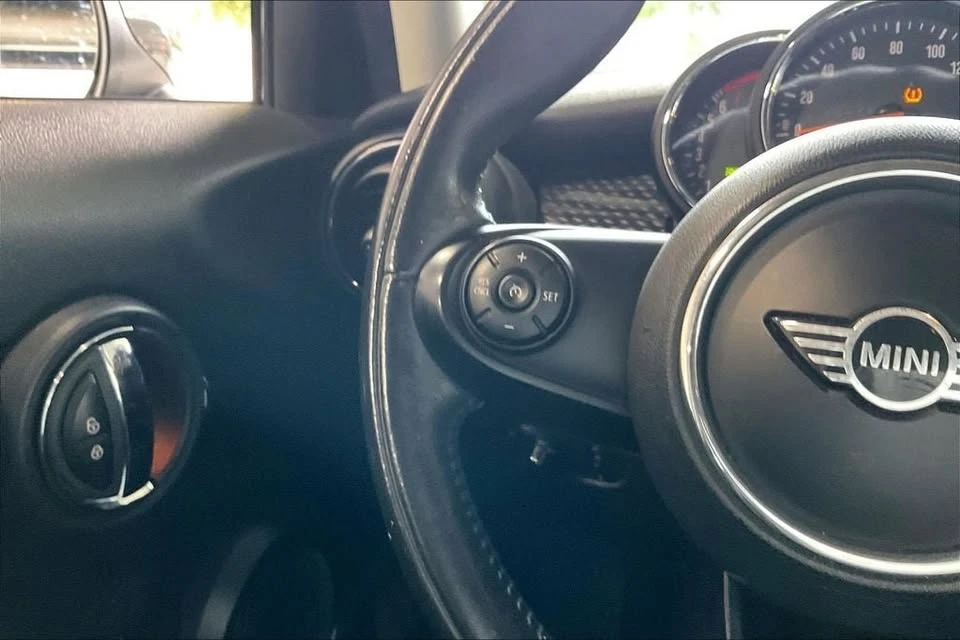 2019 Mini Mini Cooper S 3rd Gen - Image 8 of 20