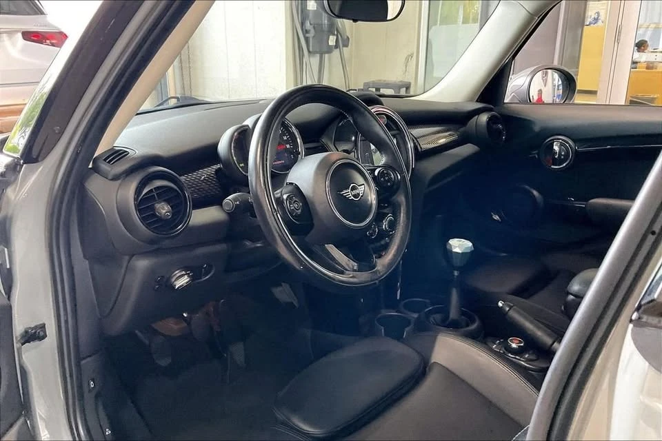 2019 Mini Mini Cooper S 3rd Gen - Image 4 of 20