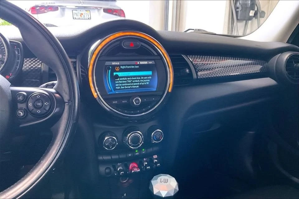 2019 Mini Mini Cooper S 3rd Gen - Image 10 of 20