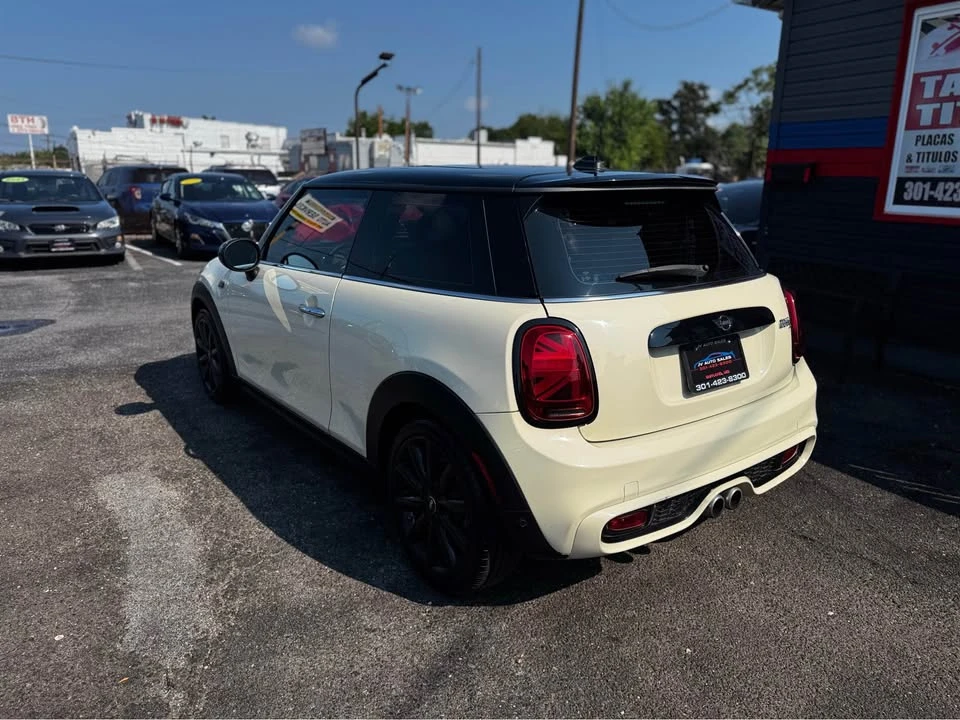 2019 Mini Mini Cooper S 3rd Gen - Image 3 of 15