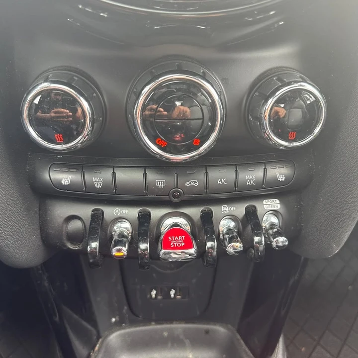 2019 Mini Mini Cooper S 3rd Gen - Image 13 of 17