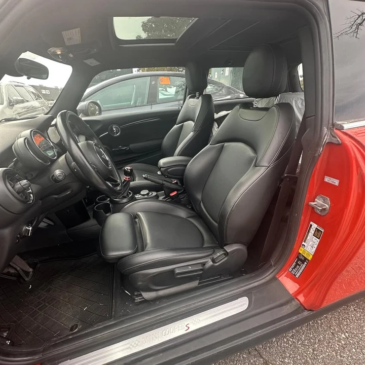 2019 Mini Mini Cooper S 3rd Gen - Image 8 of 17
