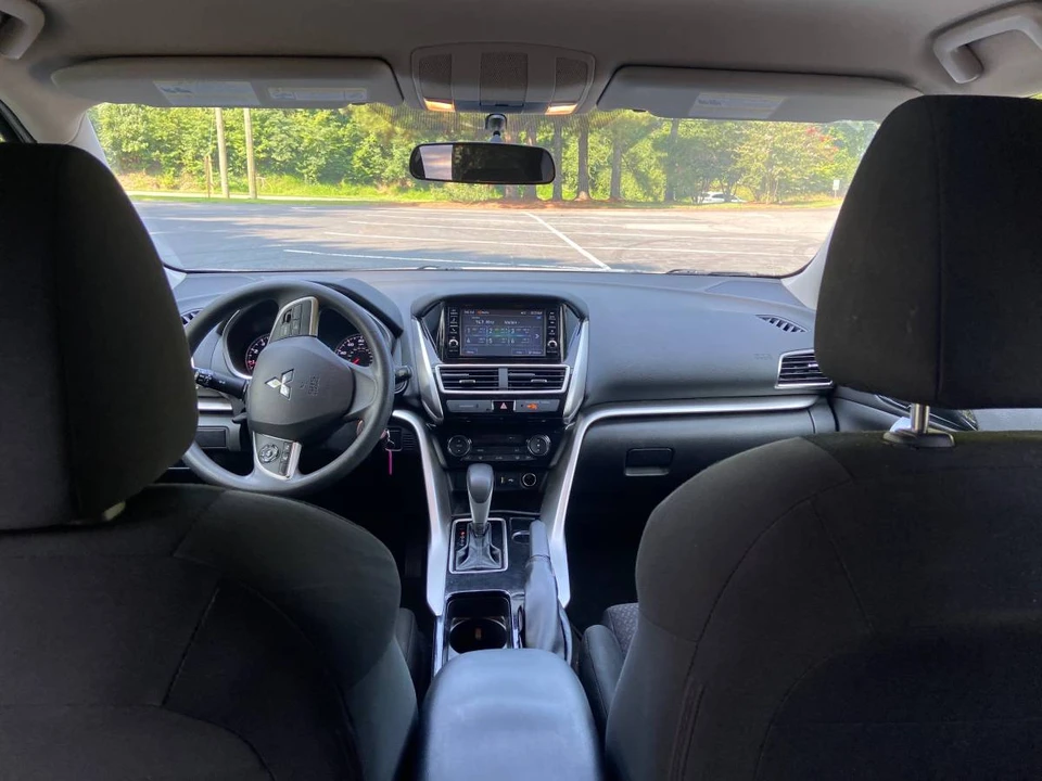 2019 Mitsubishi Eclipse Cross - Image 12 of 16