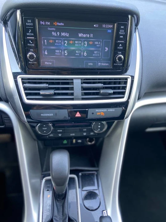 2019 Mitsubishi Eclipse Cross - Image 13 of 16