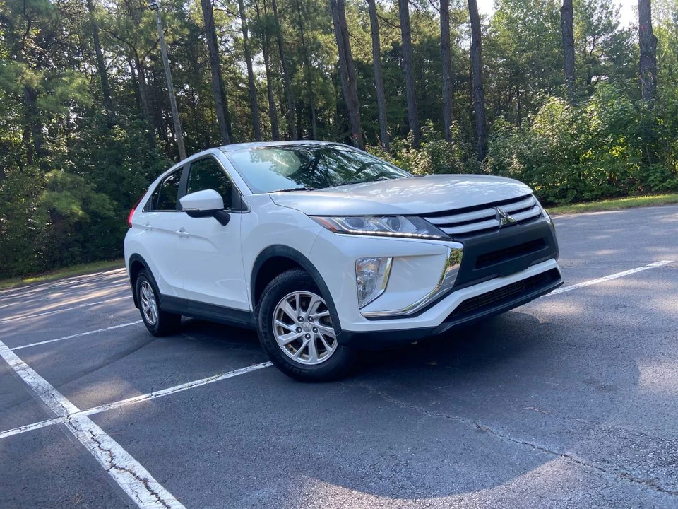 2019 Mitsubishi Eclipse Cross - Image 5 of 16