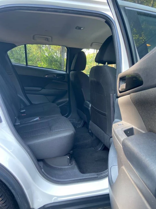 2019 Mitsubishi Eclipse Cross - Image 10 of 16