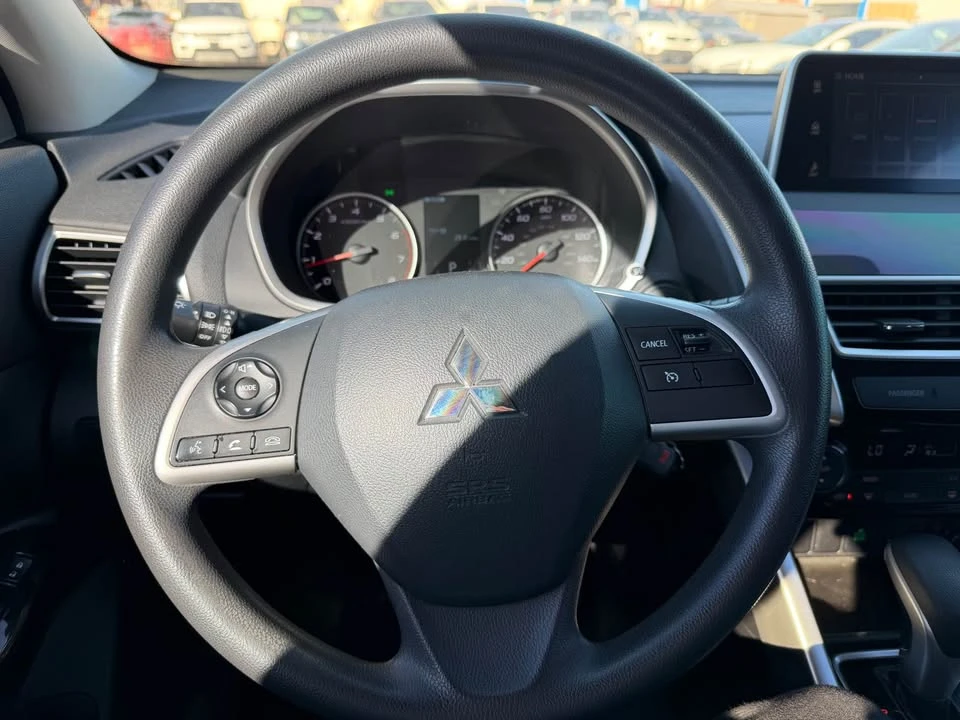 2019 Mitsubishi Eclipse Cross - Image 8 of 10