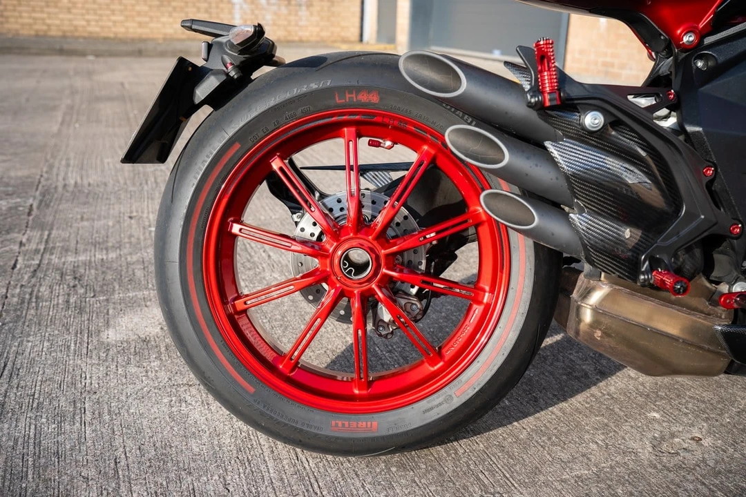 2019 MV Agusta Brutale - Image 17 of 30
