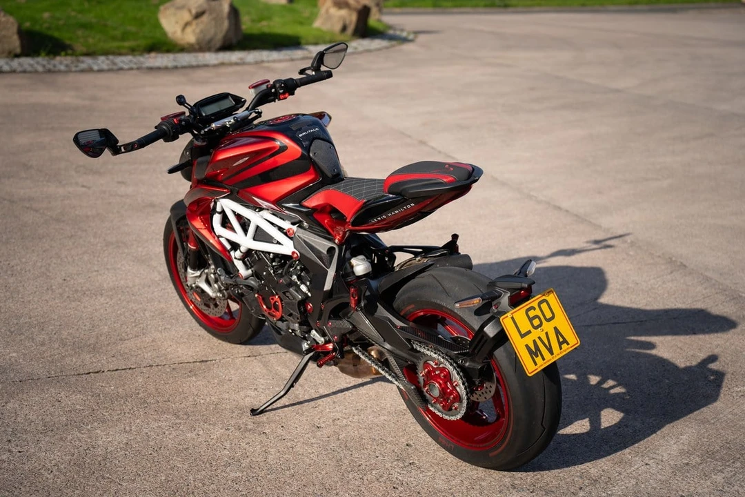 2019 MV Agusta Brutale - Image 7 of 30