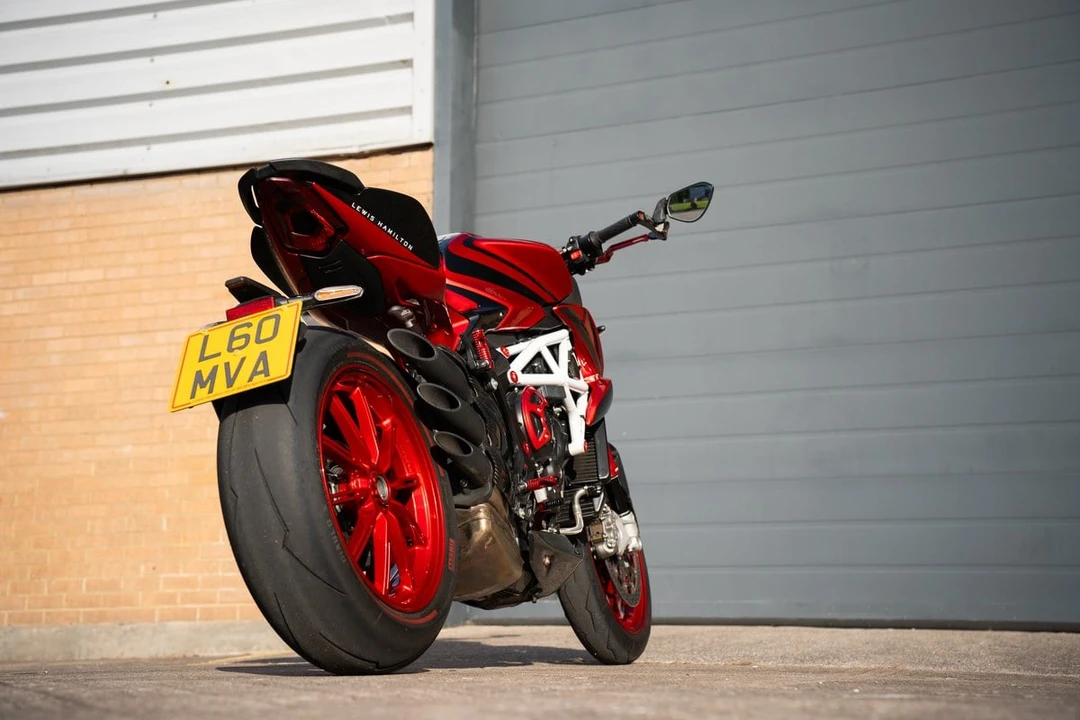 2019 MV Agusta Brutale - Image 10 of 30